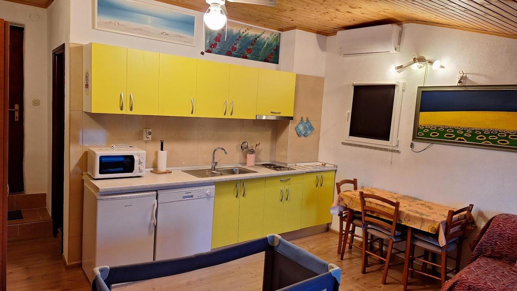 Apartments Alex โรวีน ภายนอก รูปภาพ