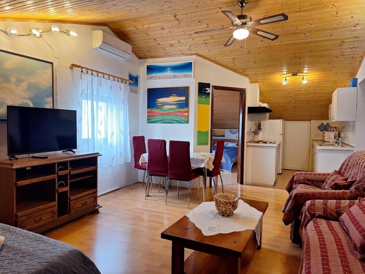 Apartments Alex โรวีน ห้อง รูปภาพ