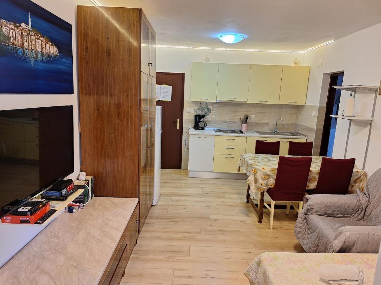 Apartments Alex โรวีน ห้อง รูปภาพ