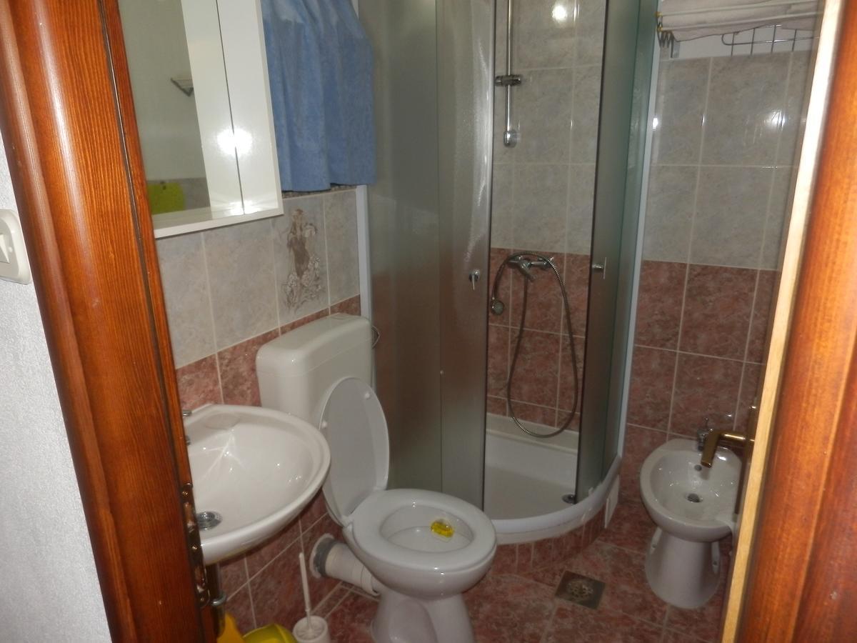 Apartments Alex โรวีน ภายนอก รูปภาพ